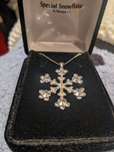 Load image into Gallery viewer, Snowflake 1&#39;&#39; Sterling Silver